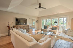 Modern Retreat Patio, BBQ, Less Than 1 Mi to Beach!